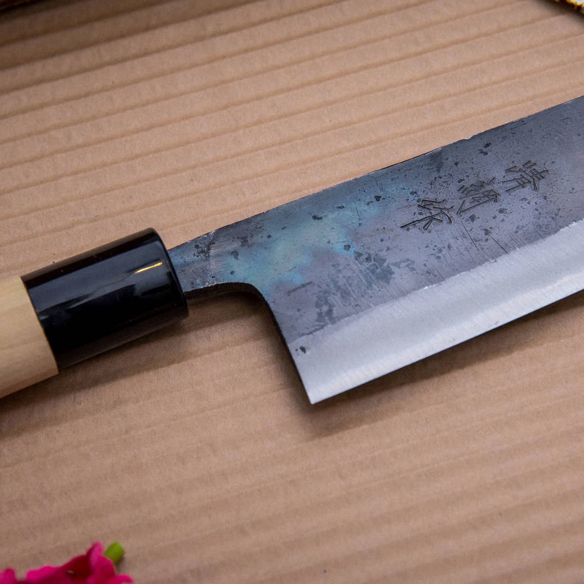 Sakamoto Santoku veitsi