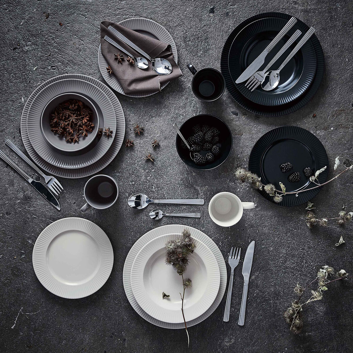 Groovy-syvälautanen 23 cm, musta