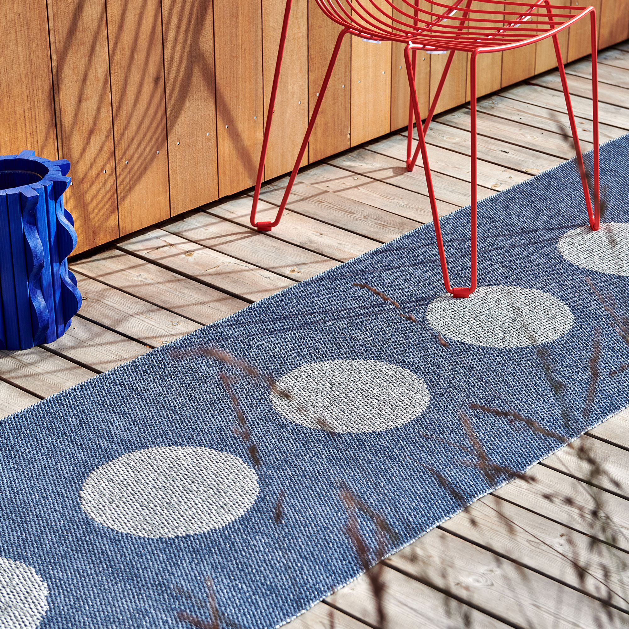 Pappelina Vera Pop teppe 70 × 200 cm, river/blue fog