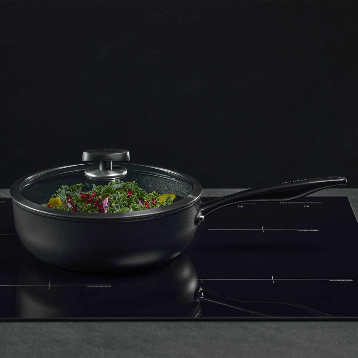 Scanpan Pro SB+ traktørpanne med lokk 26 cm