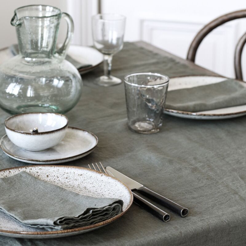 Garonne-karahvi, medium