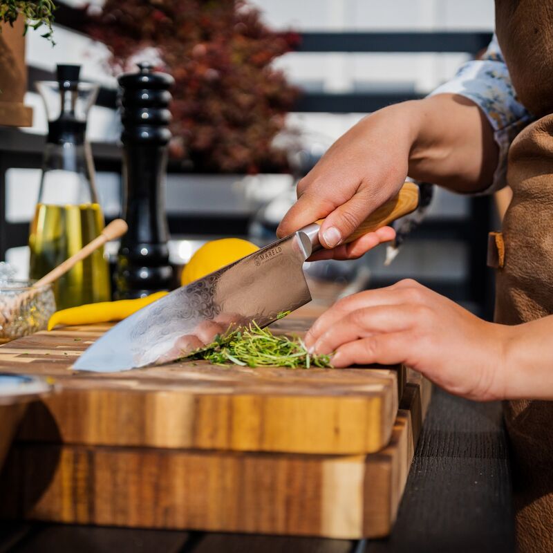 Akio kokkiveitsi, 21 cm