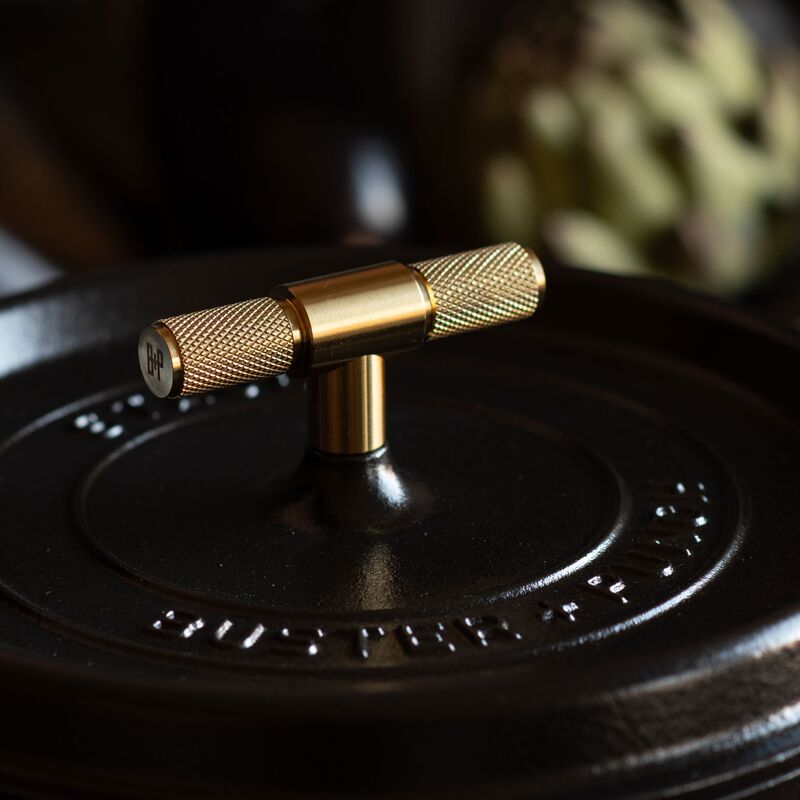 Buster+Punch rund gryte 24 cm, messingknott