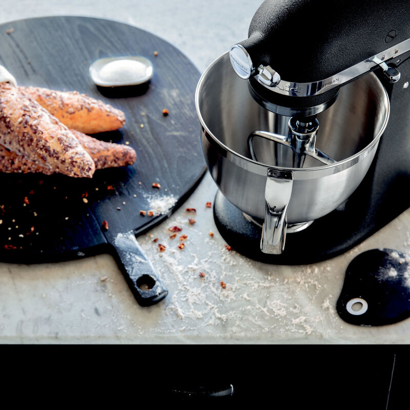 Artisan Stand Mixer 4,8L Cast Iron Black