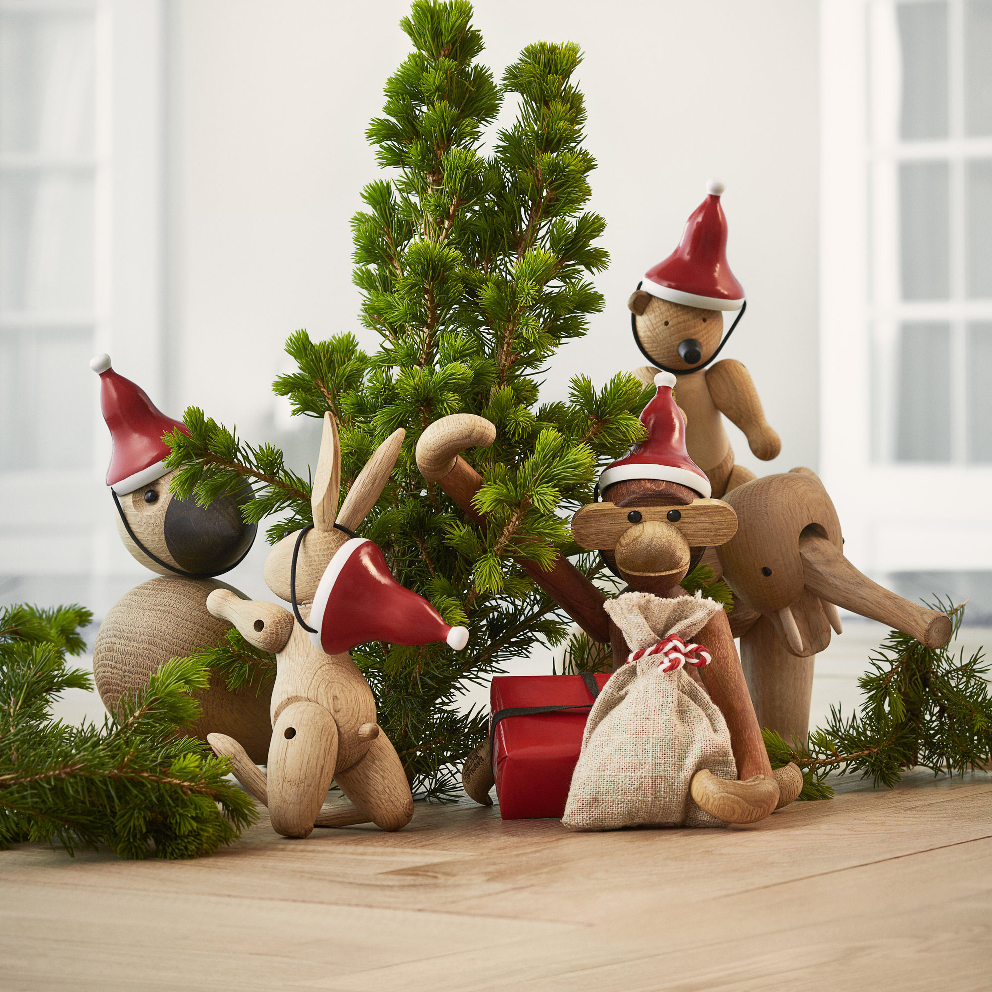 kay-bojesen-nissehue-til-lille-abe-39236-10626-3