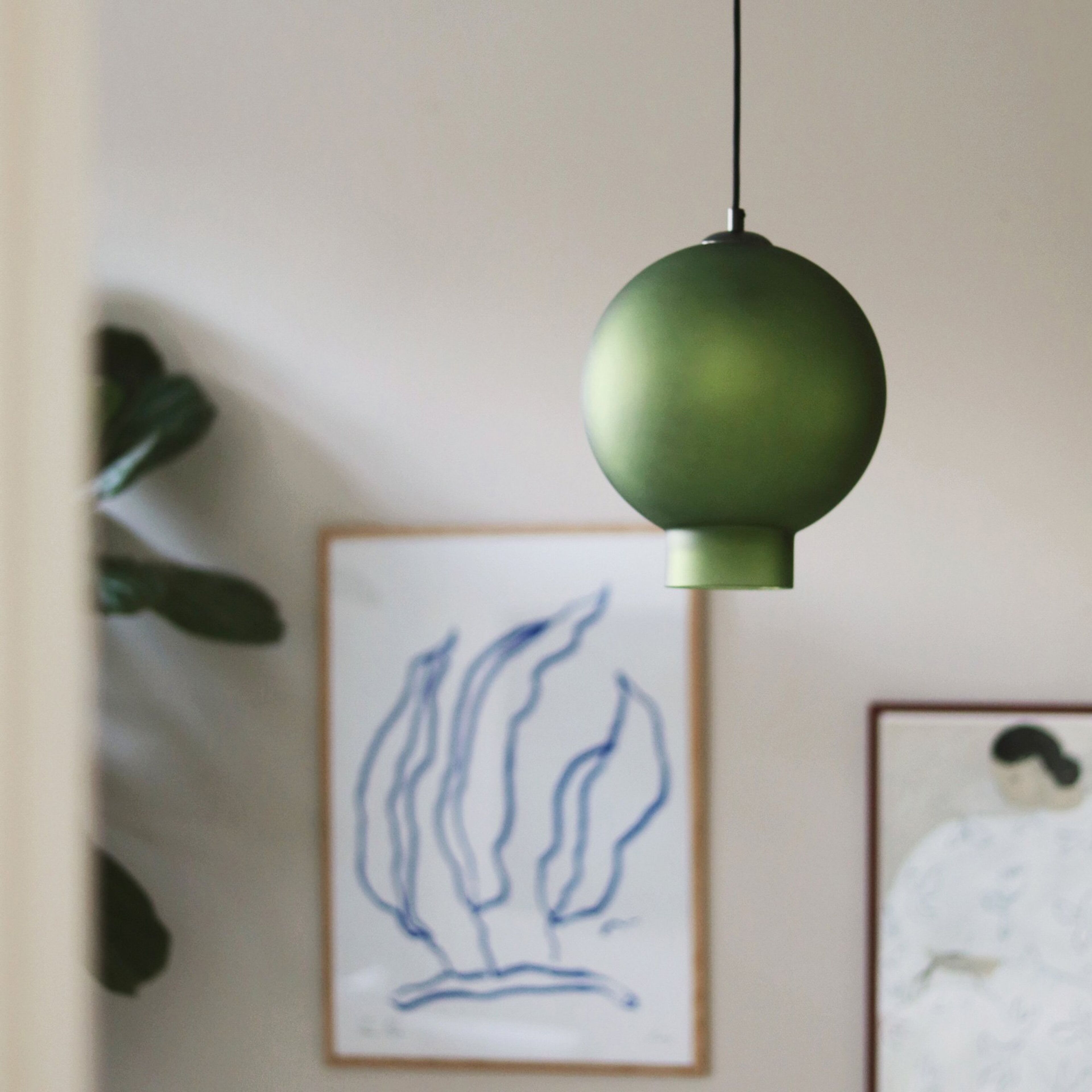 globen-lighting-bams-25-pendel-frostet-groen-654003-61327-5