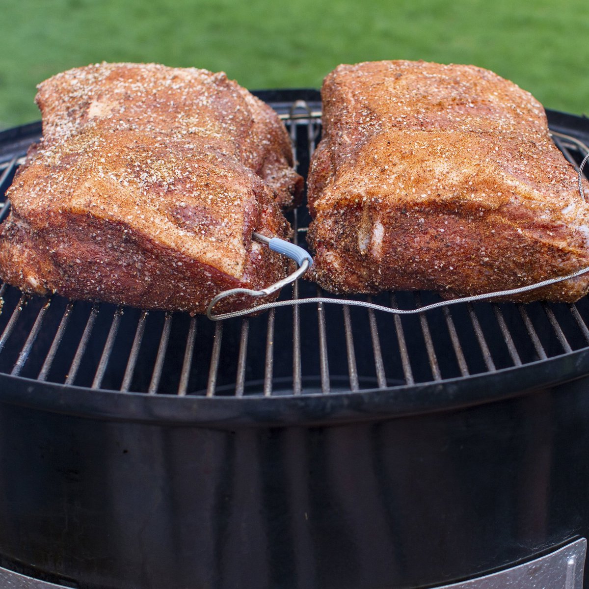 Smokey Mountain Cooker 57 cm Savustus- ja höyrygrilli