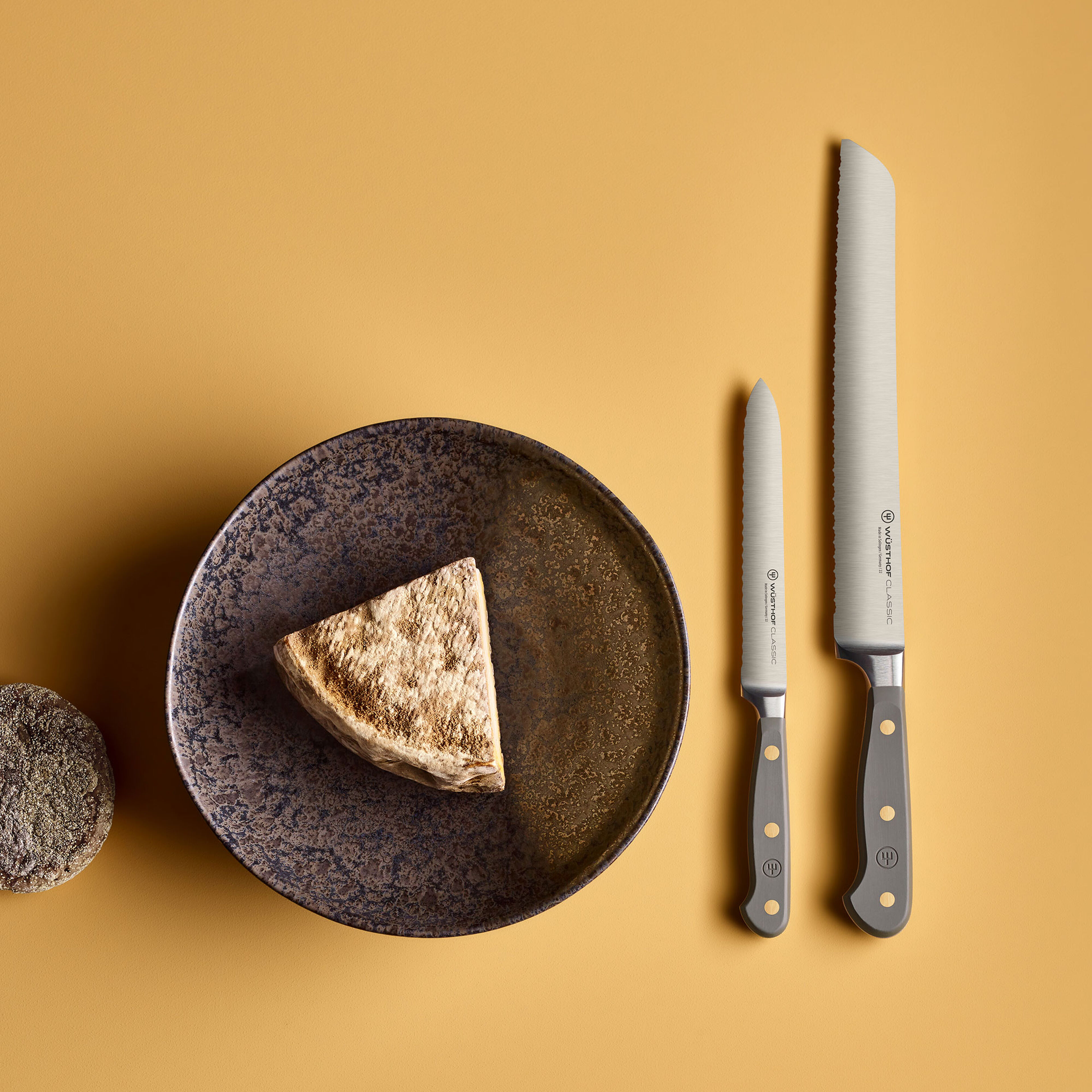Wüsthof Leipäveitsi Classic Colour Velvet Oyster 23 cm