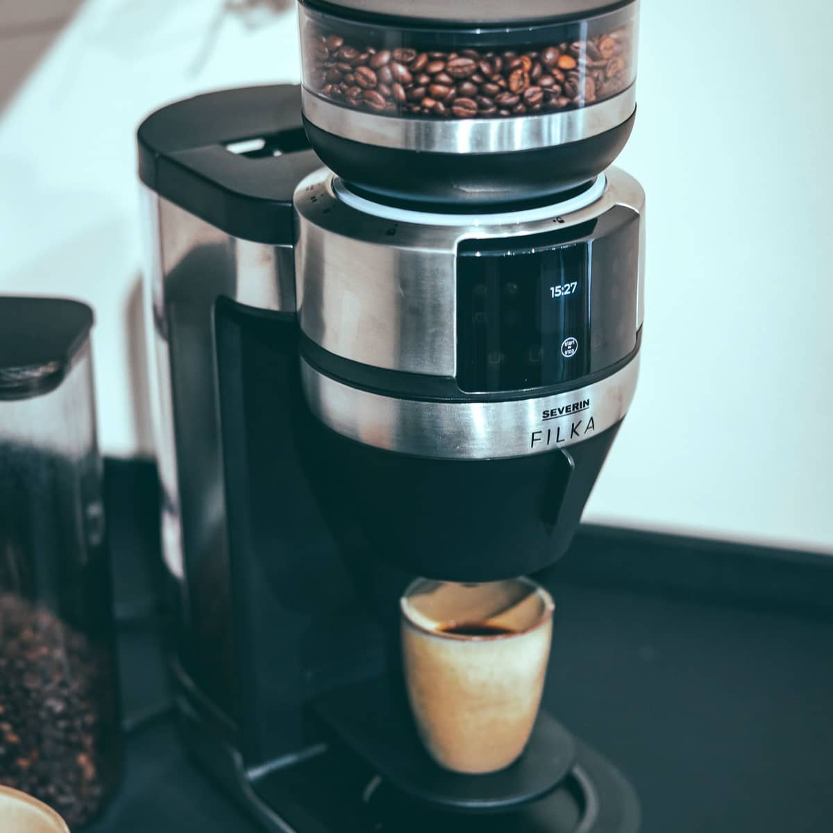 Filka Helautomatisk kaffemaskine m. glaskande