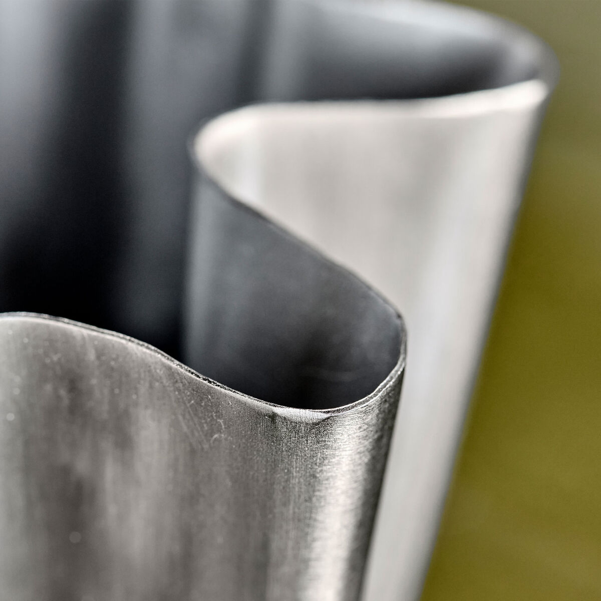 Flood Maljakko korkea, harjattu hopea