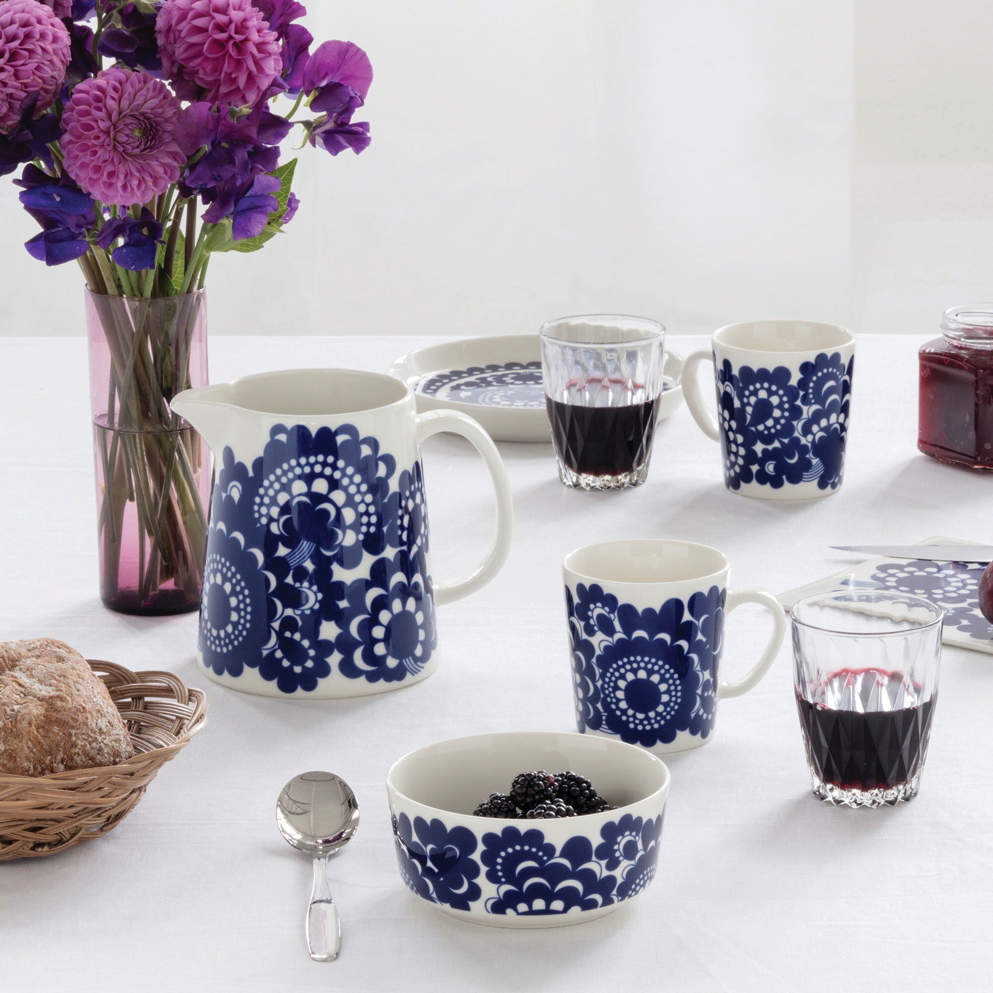 Alternativ bild 1 för Arabia Esteri kanna 1 liter