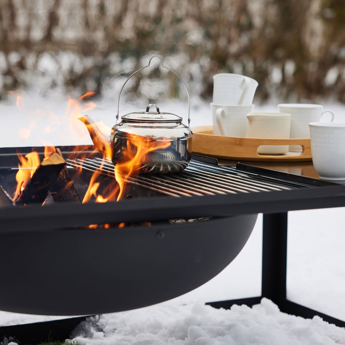 BBQ tulisija grilliritilällä