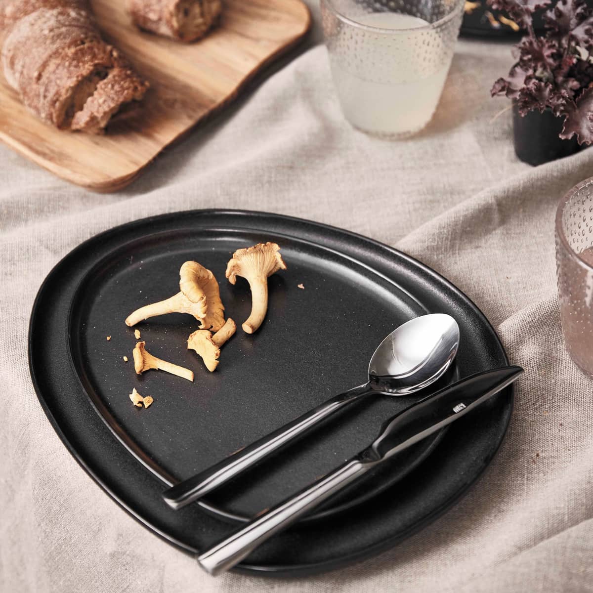 Raw Organic ruokalautanen, 29x25 cm, titanium black