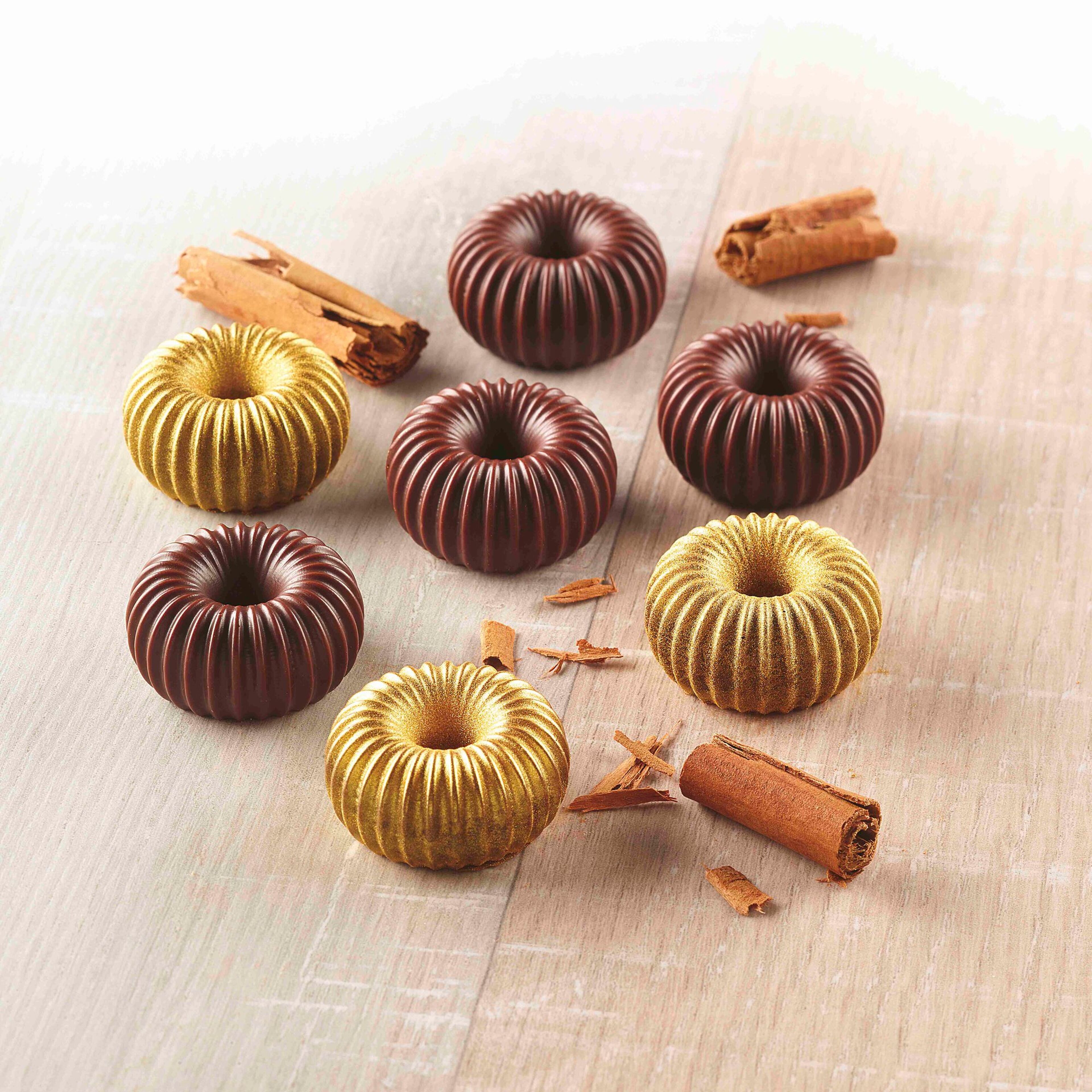 -silikomart-choco-crown-pralinform-22-149-77-0065-45244-3