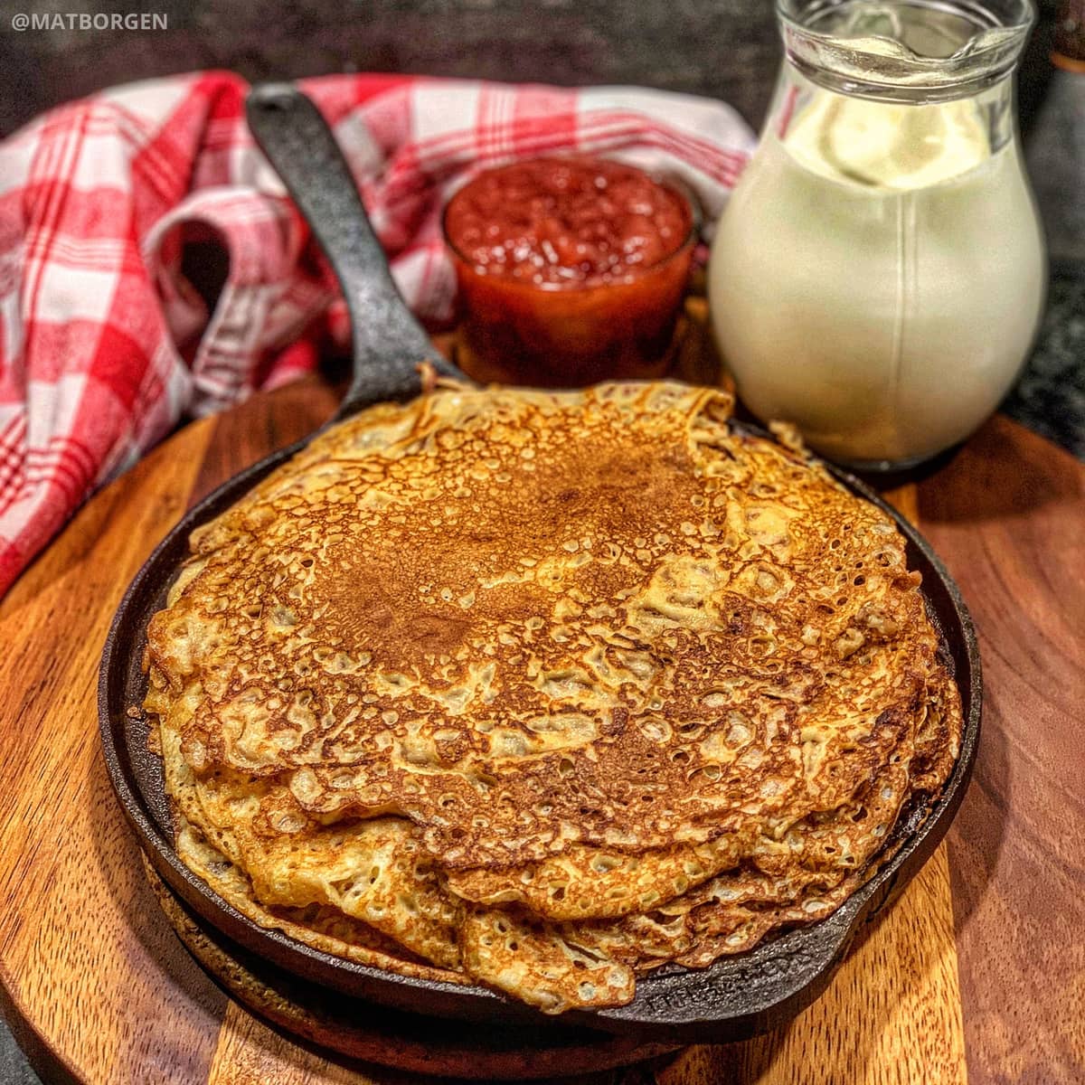 Pannkaksstekpanna 23 cm Gjutjärnshandtag