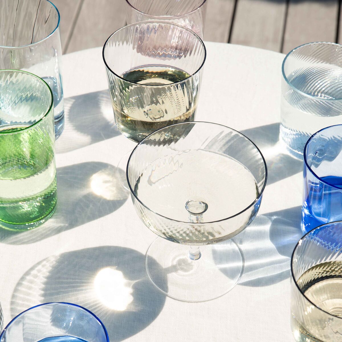 RAW Unique Swirl vandglas 30 cl, grå