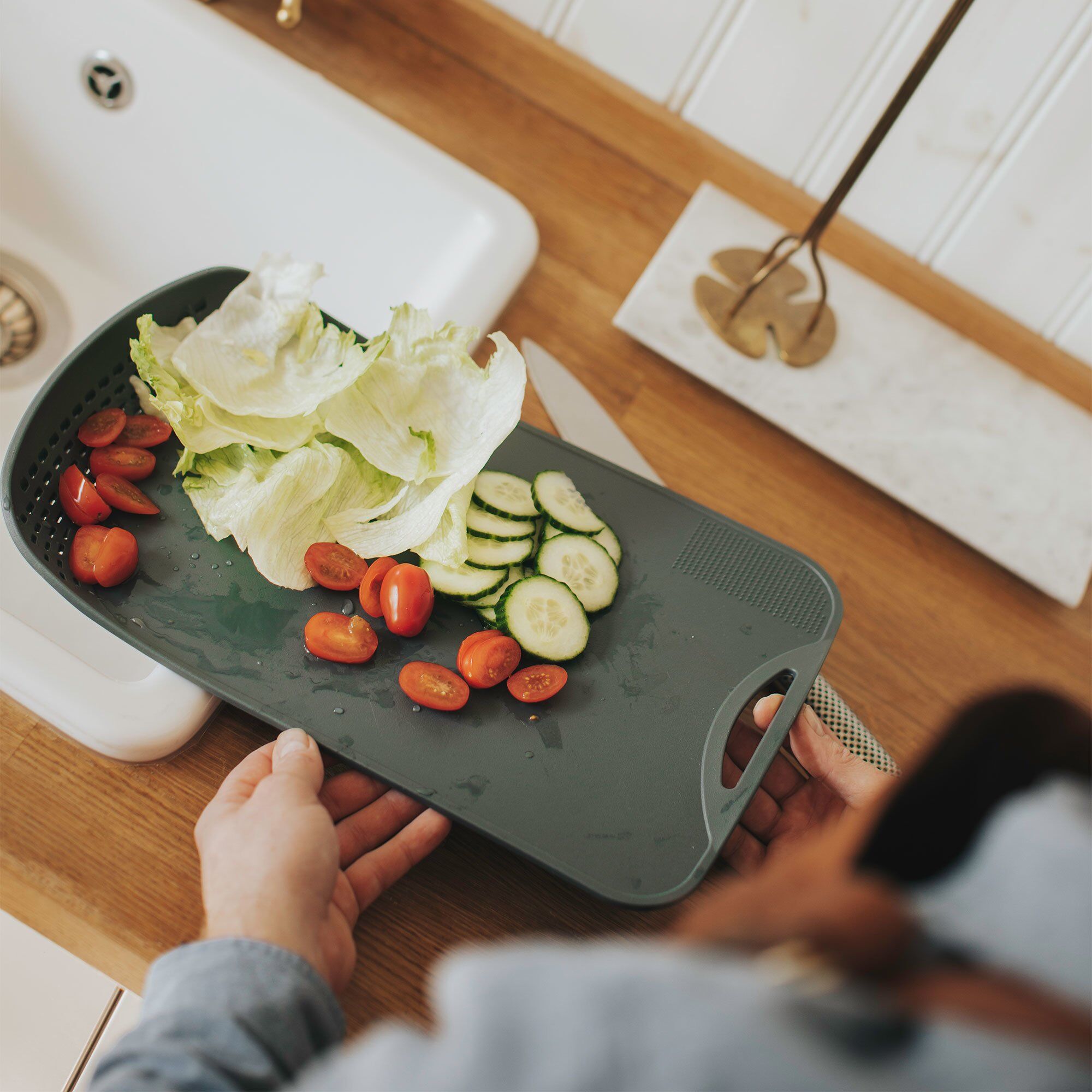 Alternativ bild 1 för Dorre Suvi skärbräda 36,5 x 24 cm