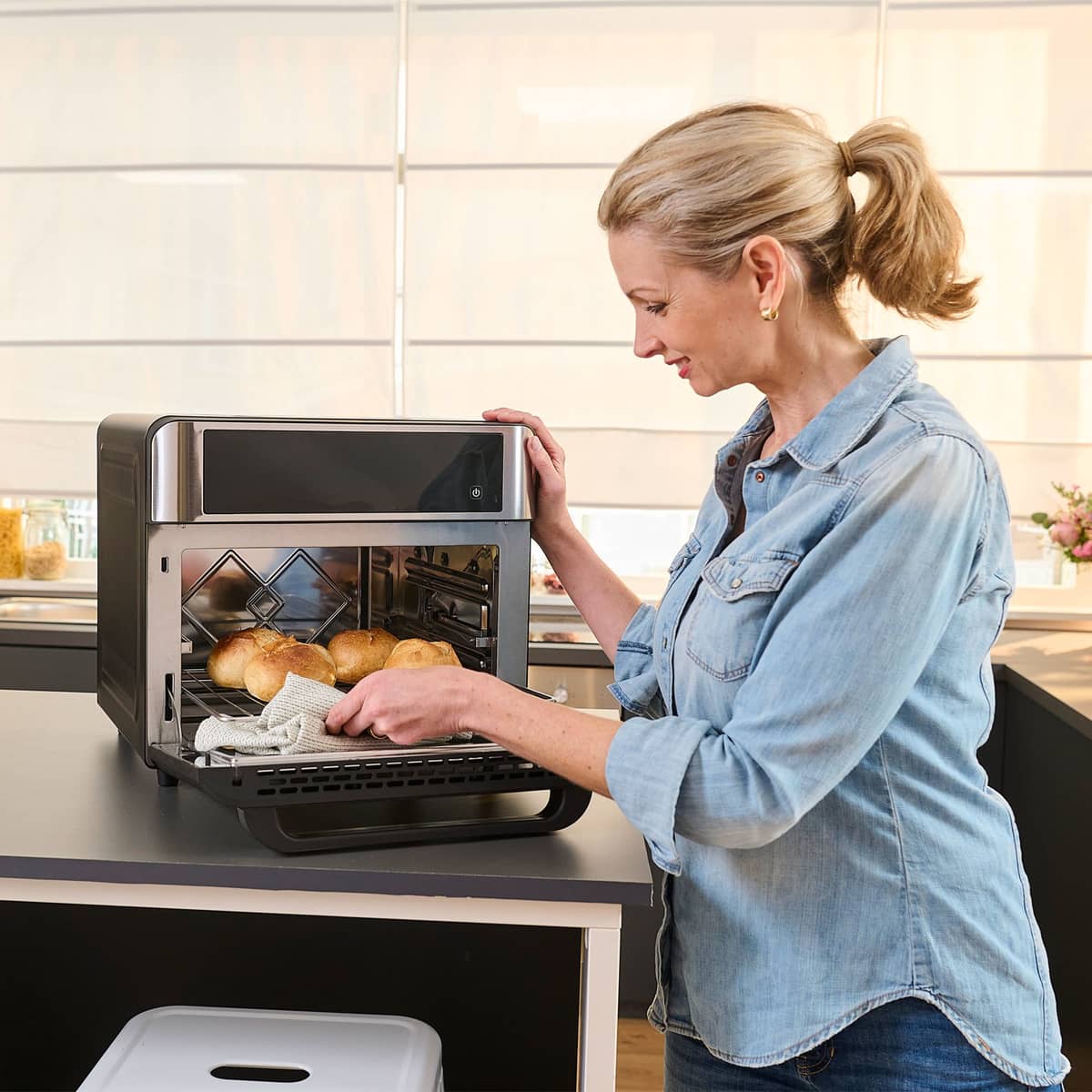 Bordovn med airfryer-funktion 25 liter