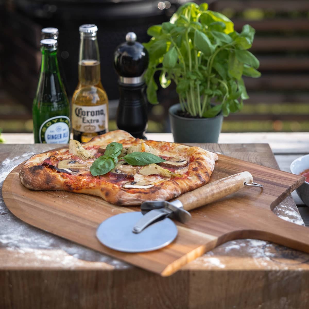 Pizzaspade Akaciaträ
