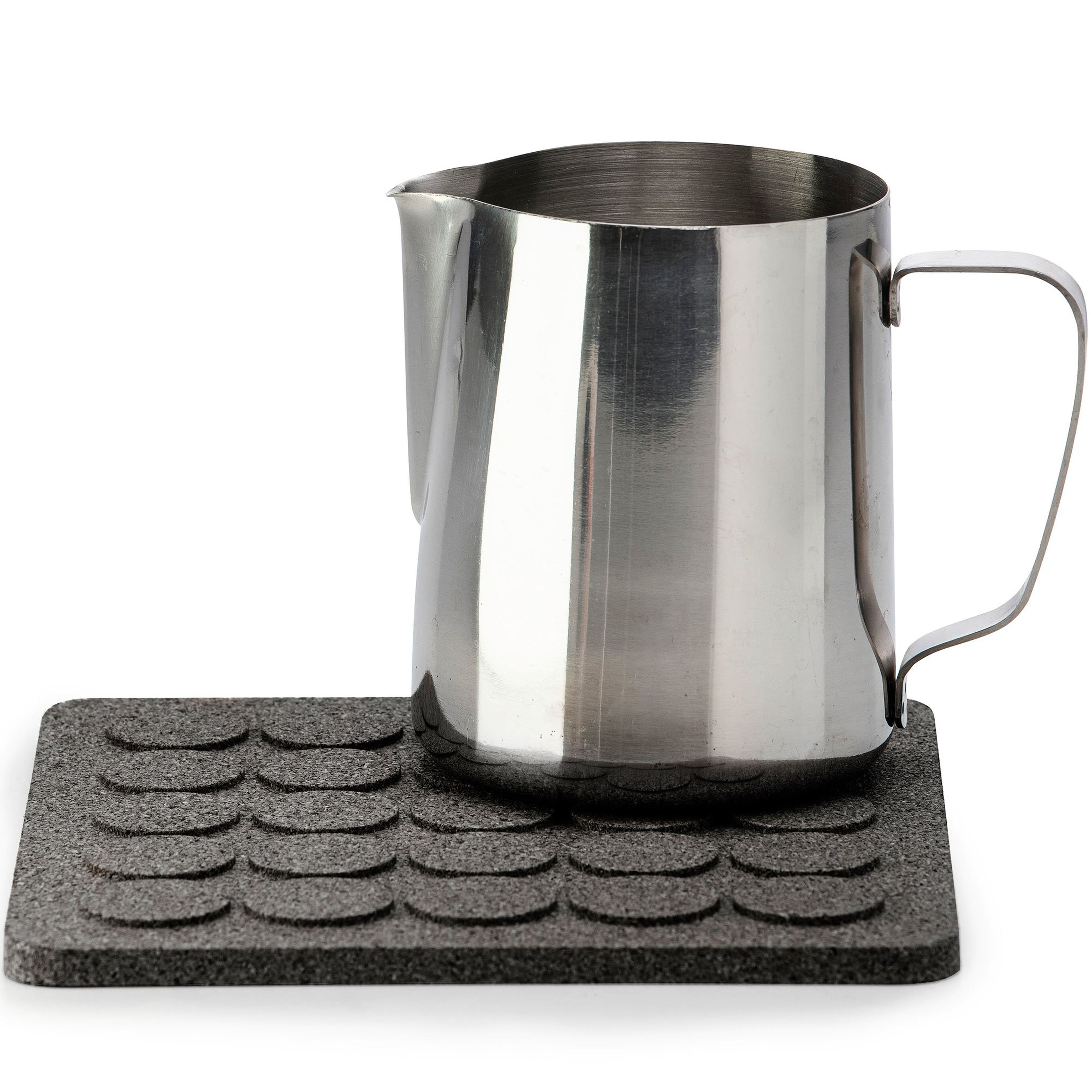 born-in-sweden-square-dots-bordskaaner-20-x-20-cm-kork-7340233-53066-2