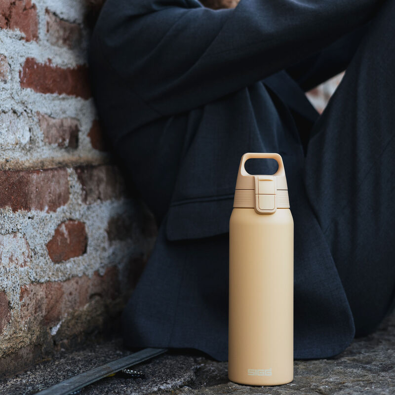 SIGG Shield Therm ONE termosflaska 0,75 liter, optimistic yellow