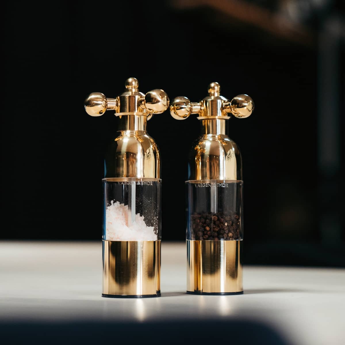 Axia salt- og peberkværn, guld