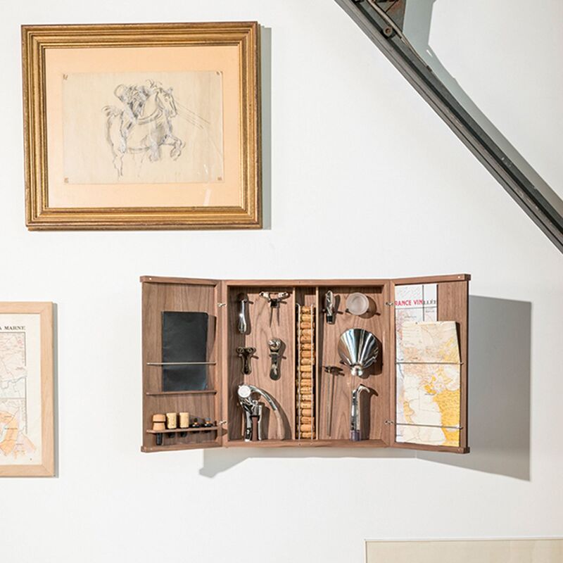 Cabinet d'Oeno-Curiosités skab med vintilbehør