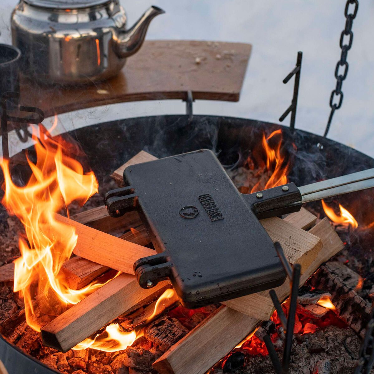 Toastjern støbejern