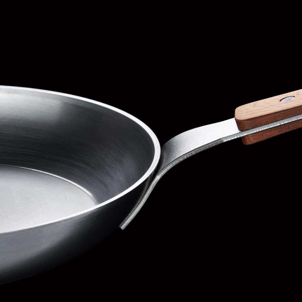 Woll Carbon Steel Stegepande Ø24 cm