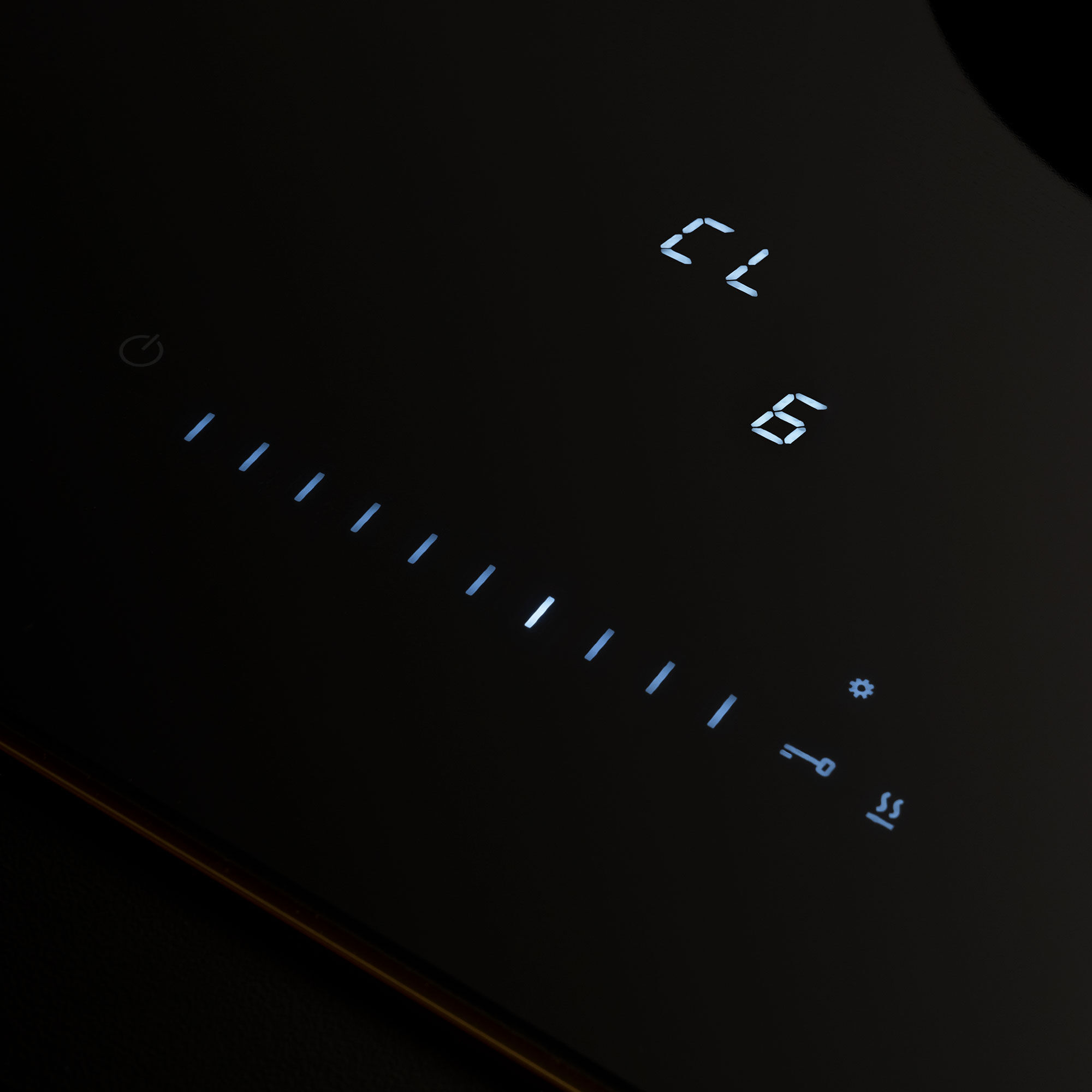 P784I1M30XP Premium induksjonstopp 78 cm med stålramme, 4 soner