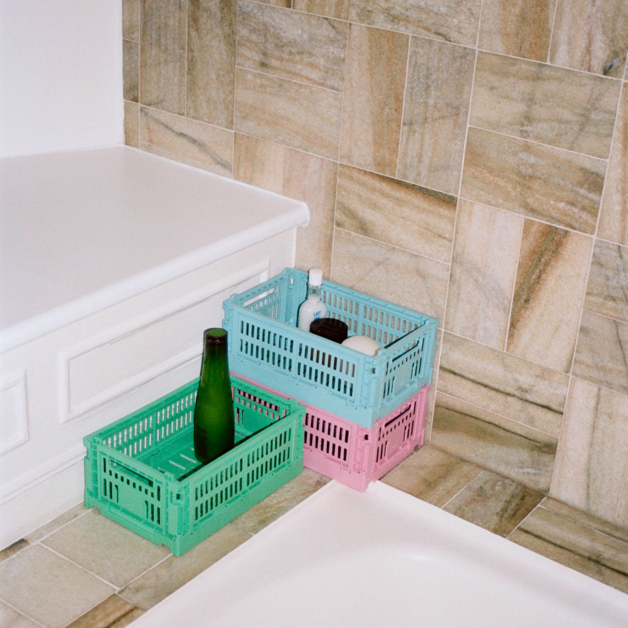Alternativ bild 1 för HAY Colour Crate förvaringslåda small, dark mint
