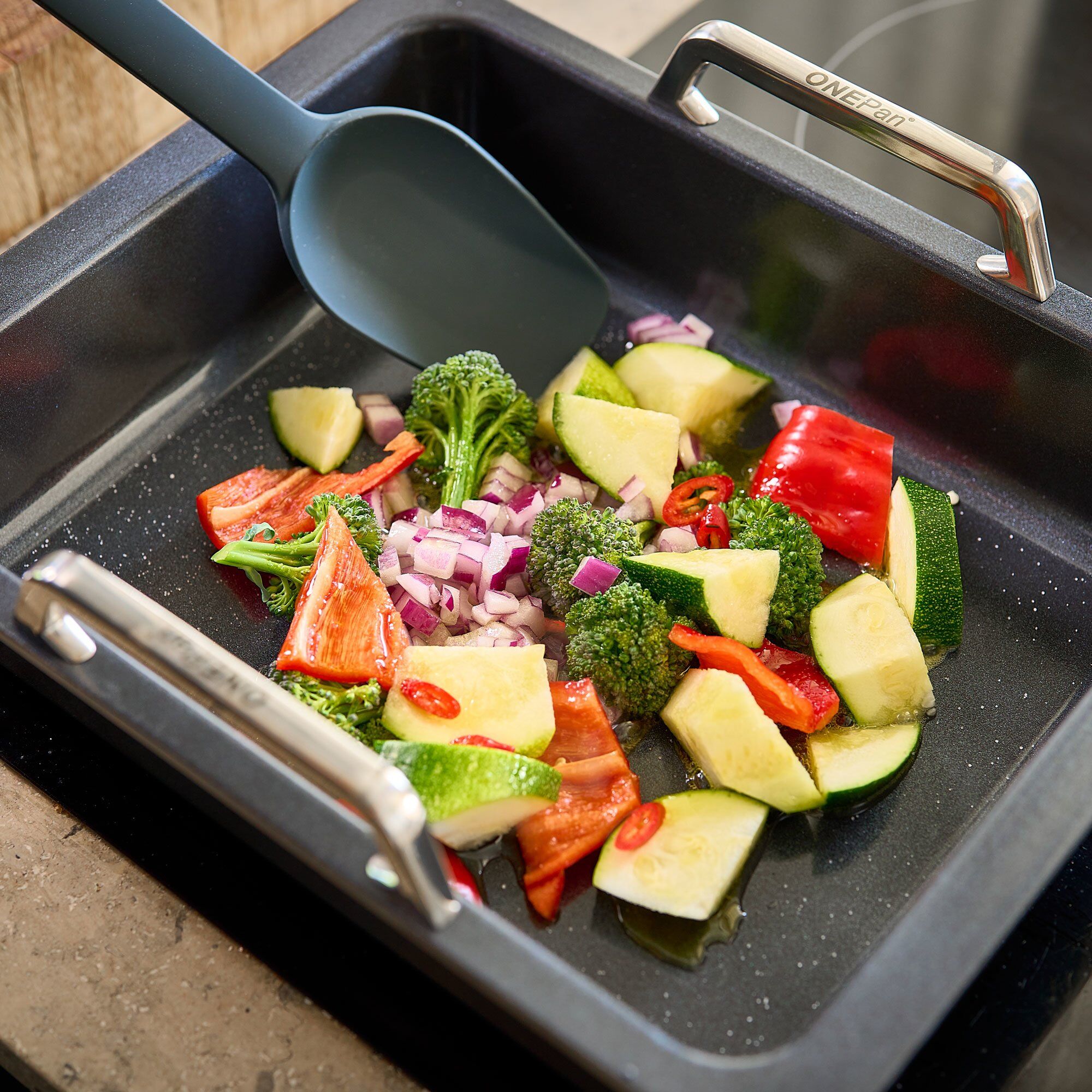 Alternativ bild 1 för OnePan OneServe ugnsform small, 32,5 x 17,5 cm