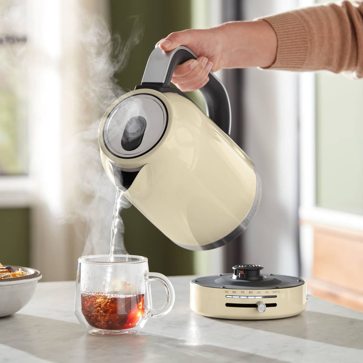 5KEK1701EAC Vattenkokare 1,7 liter, almond cream