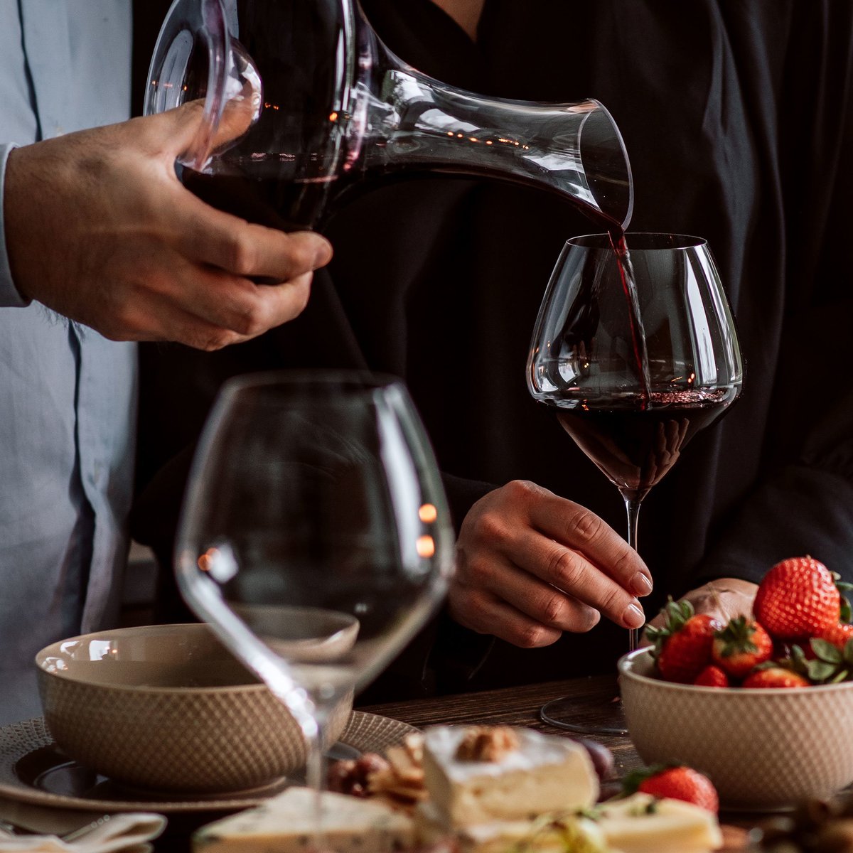 Veloce Pinot Noir/Nebbiolo, viinilasit 2 kpl