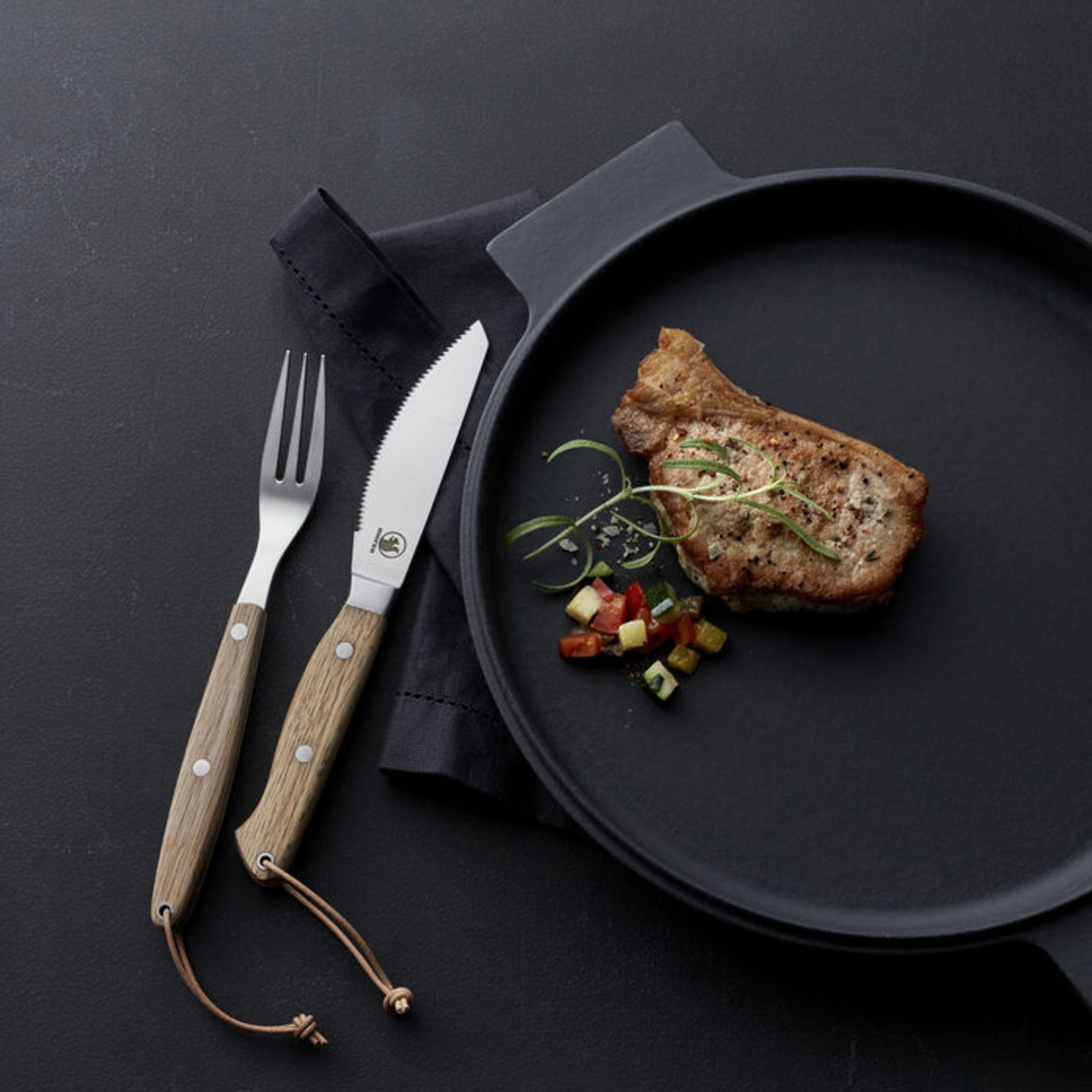 morsoe-stegefad-i-stoebejern-28-cm-200976-40743-5