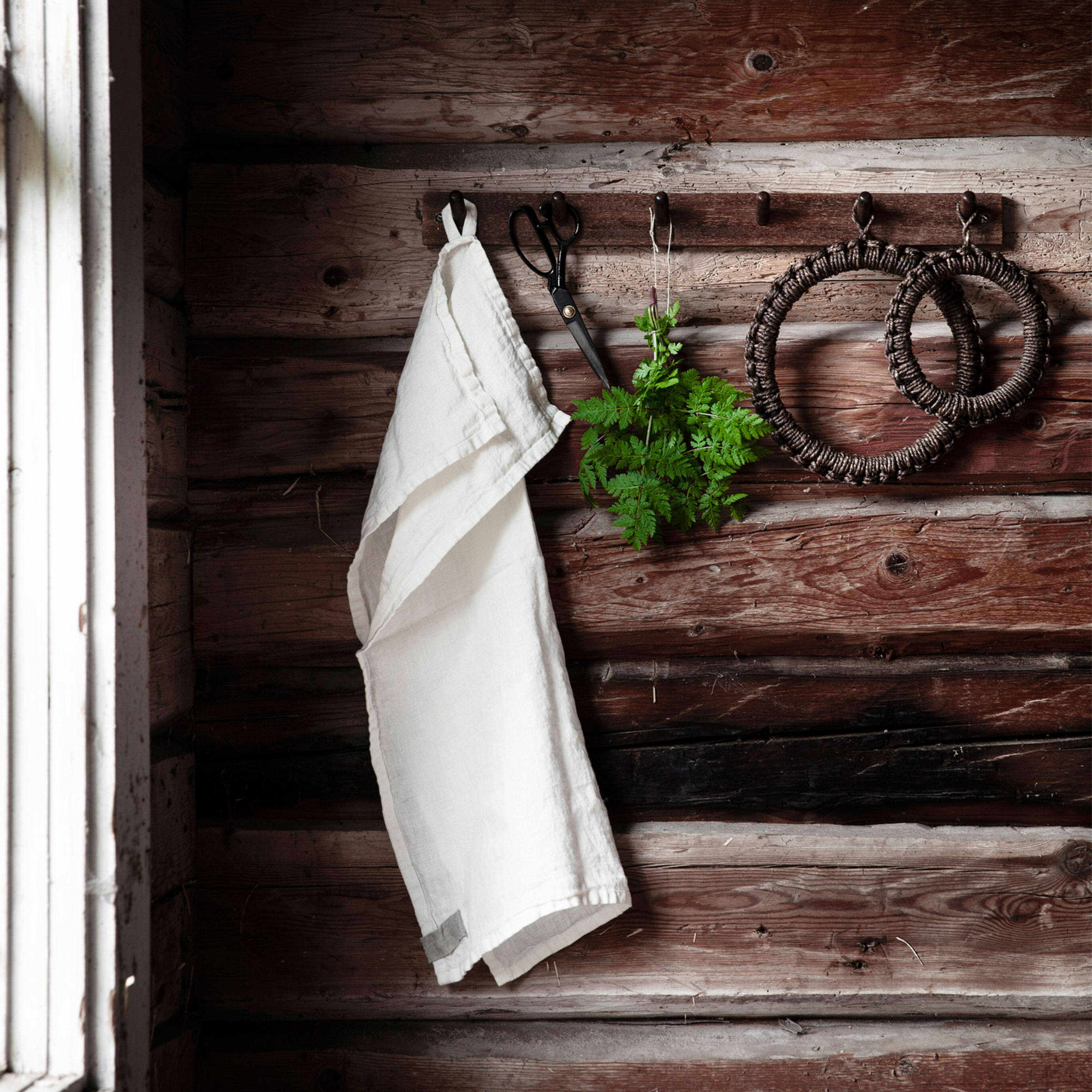 Grytunderlägg, mörkbrun, 18 cm,