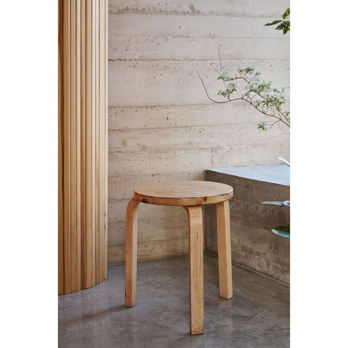 60 Stool Black Laminated Birch