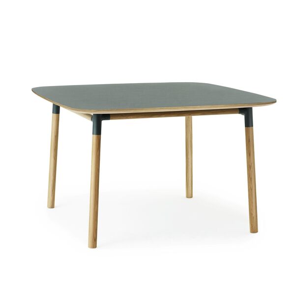 Form Matbord 120 x 120 cm Grön/Ek