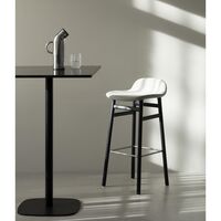 Form Bar Stool H65 cm Black/ Oak