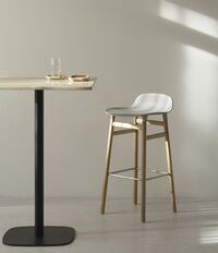Form Bar Stool H75 cm Black/ Black Steel
