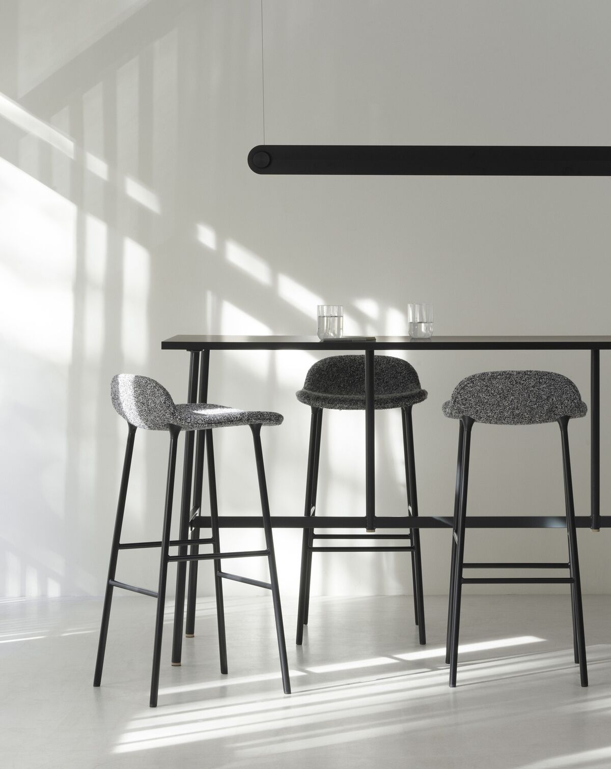 Form Hoker Barowy Wys. 75 cm Biały/dąb