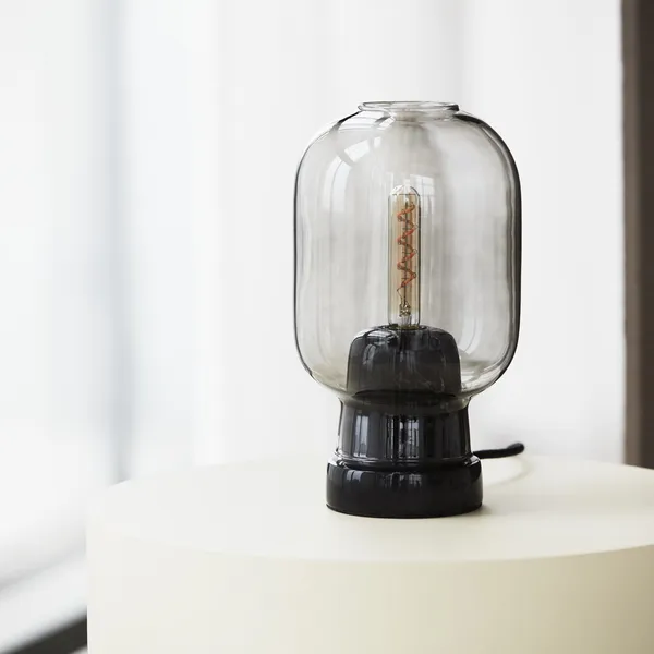 Amp Bordlampe Røgfarvet/Sort