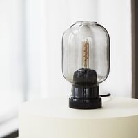 Amp Bordlampe Røgfarvet/Sort