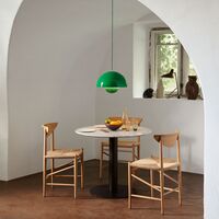 Flowerpot VP2 Pendelleuchte Signal Green