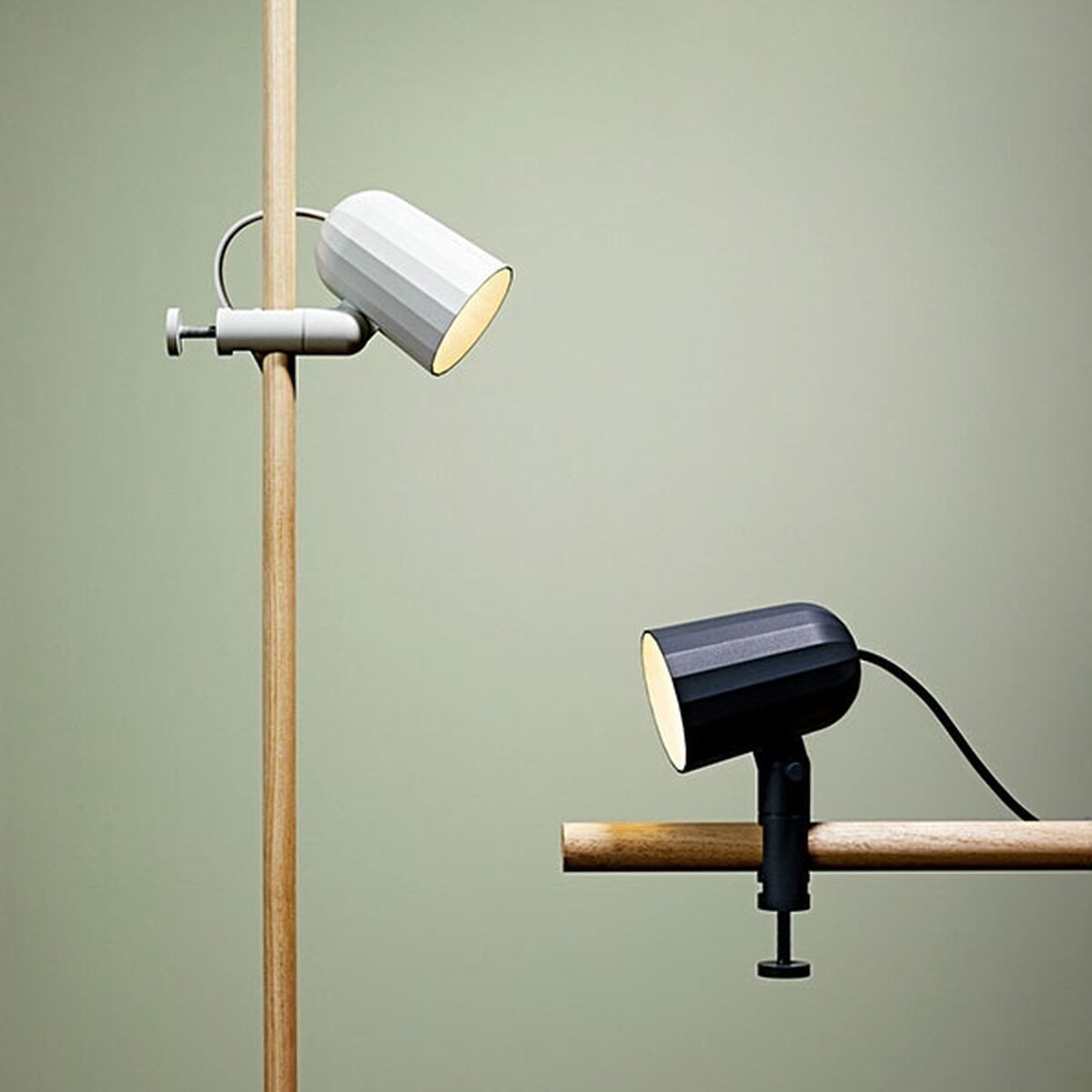 NOC Wall Lamp Dark Grey w. Clip