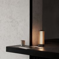 Numbra TY3 Draagbare Lamp Gelakt Eiken/Gehamerd Aluminium