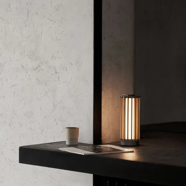 Numbra TY3 Draagbare Lamp Gelakt Eiken/Gehamerd Aluminium
