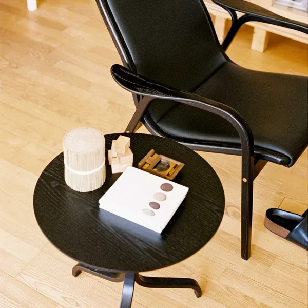 Lamino Side Table H49 Black Lacquered Beech