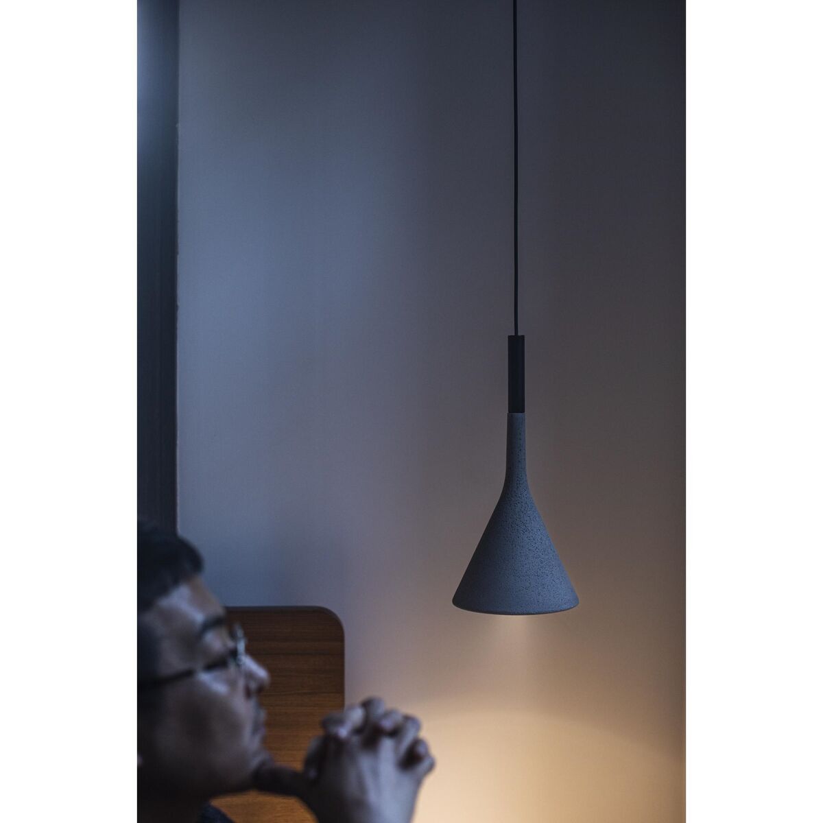 Aplomb Mini Pendelleuchte Braun