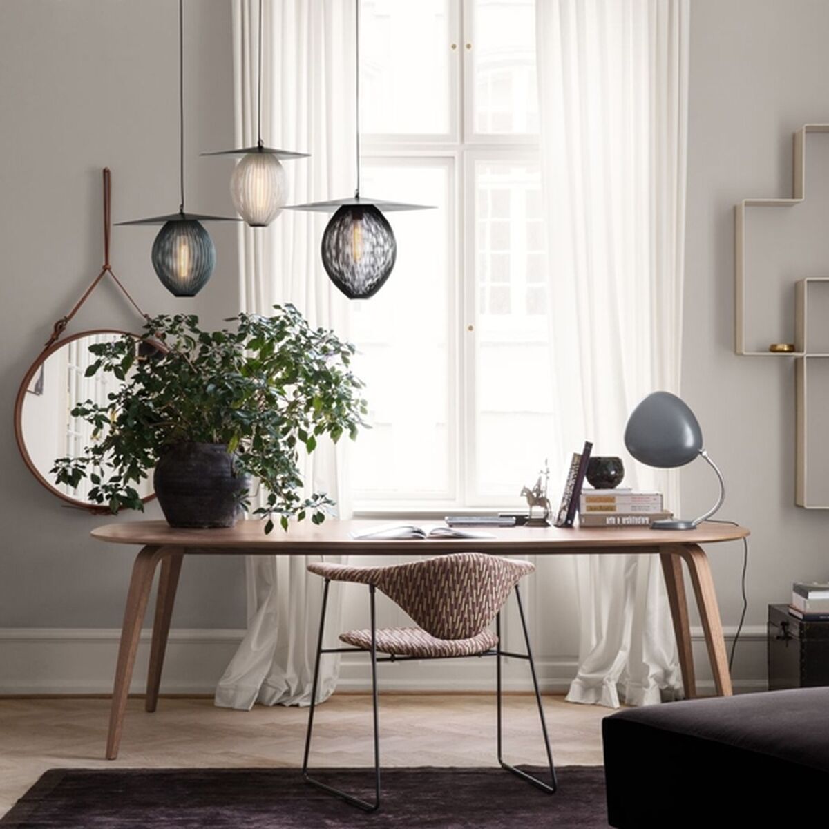 Satellite Pendant Medium Black